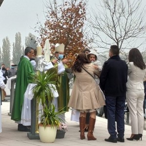 Biskup Šaško krstio Anu i Mariju, peto i šesto dijete obitelji Karapetrić 